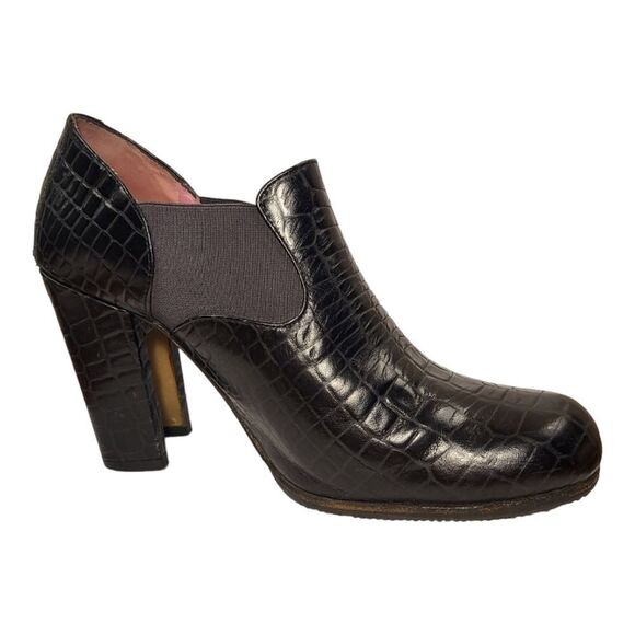 Black Croc-Embossed Women's Heels - Picture 5 of 7